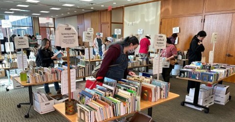 Book-sale-4-520x272.jpeg